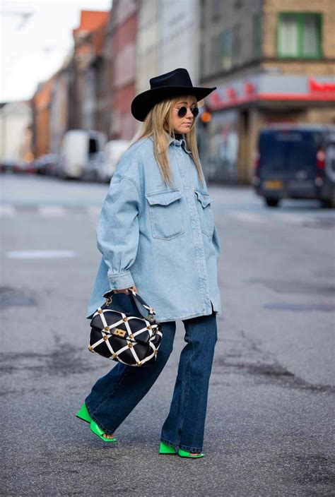 oversized shirt style female.